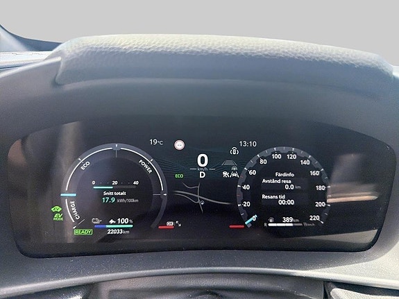 Toyota C-HR 13 of 14