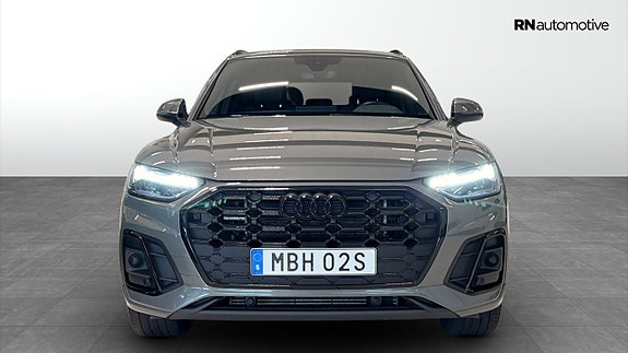 Audi Q5 8 of 26