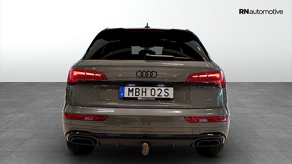 Audi Q5 4 of 5