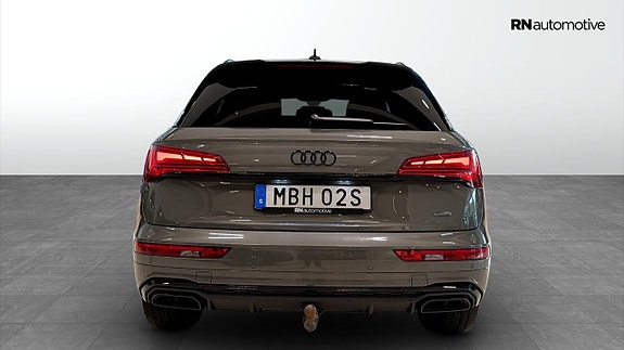 Audi Q5 4 of 5