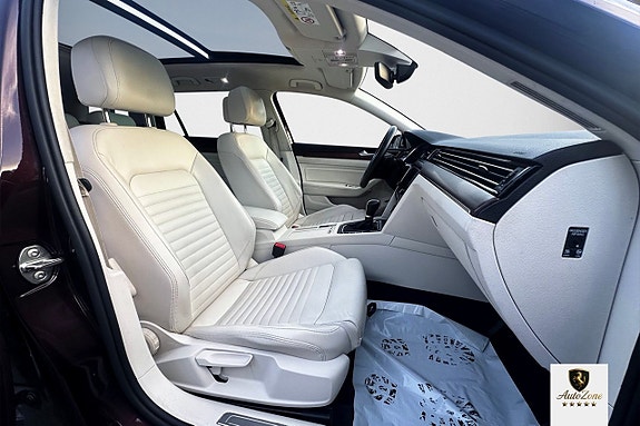 Volkswagen Passat Alltrack 16 of 22