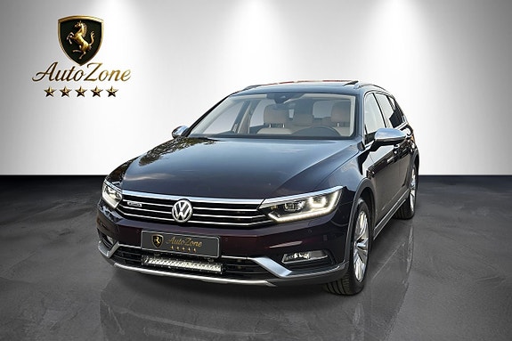 Volkswagen Passat Alltrack 2 of 5