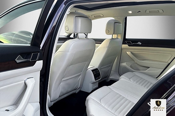 Volkswagen Passat Alltrack 11 of 22