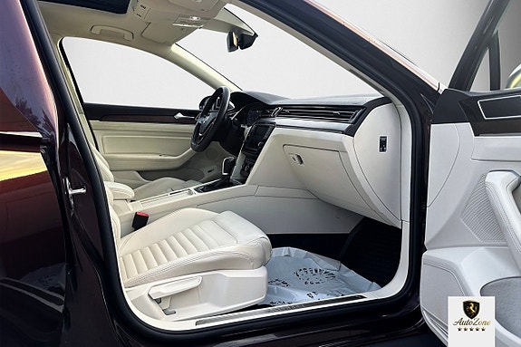 Volkswagen Passat Alltrack 15 of 22