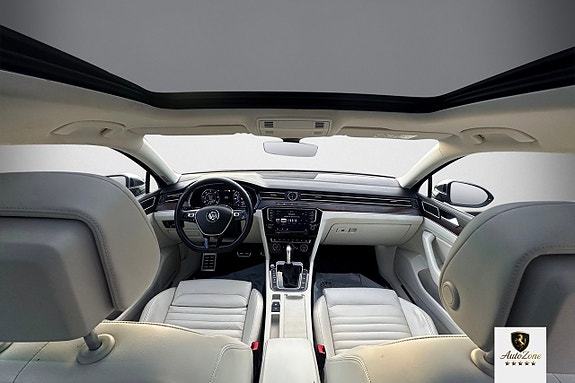 Volkswagen Passat Alltrack 13 of 22