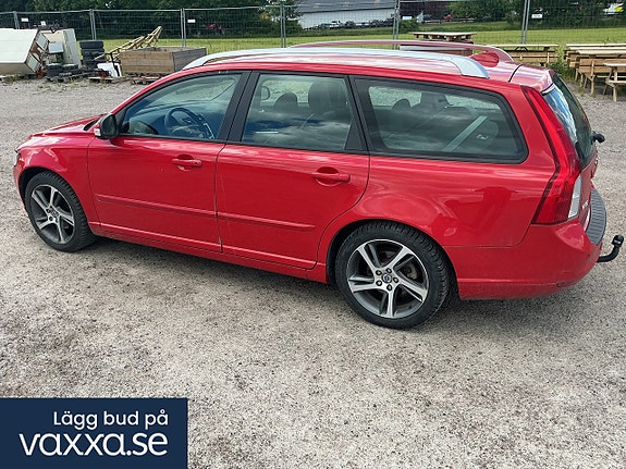 Volvo V50 4 of 5