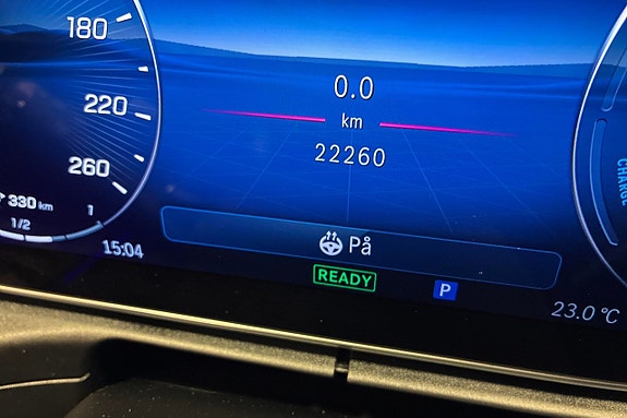 Mercedes-Benz C300 e 21 of 27