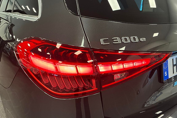 Mercedes-Benz C300 e 27 of 27