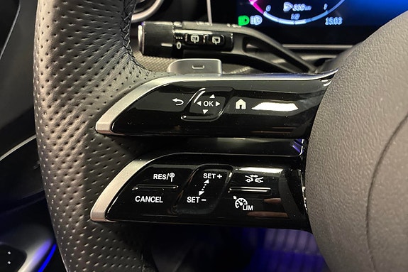 Mercedes-Benz C300 e 19 of 27