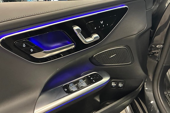 Mercedes-Benz C300 e 15 of 27