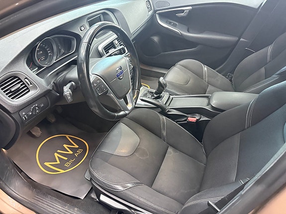 Volvo V40 5 of 5
