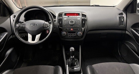 Kia Ceed 6 of 10