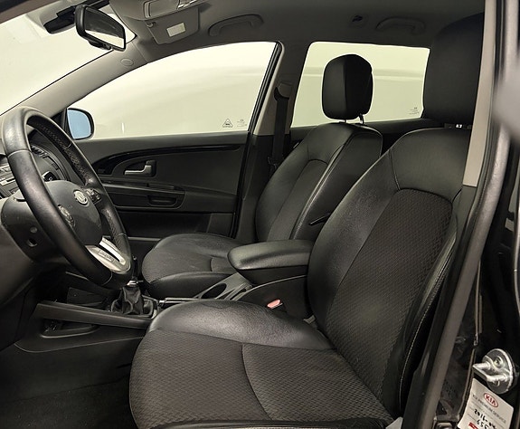 Kia Ceed 8 of 10