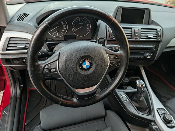 BMW 116i 5 of 5