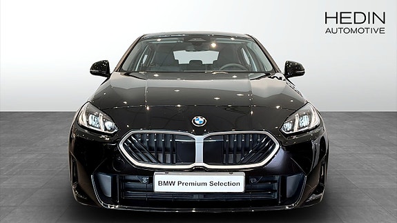BMW 120 8 of 9