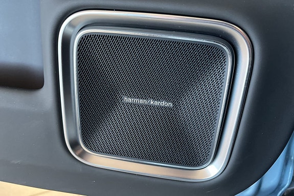 Polestar 4 15 of 18