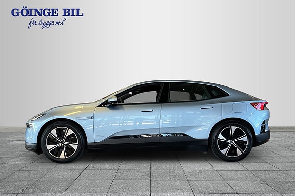 Polestar 4 5 of 5