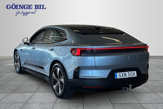 Polestar 4 6 of 18