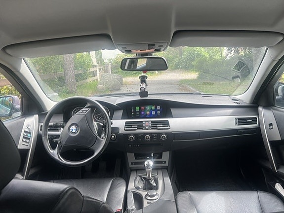 BMW 523i 6 of 11