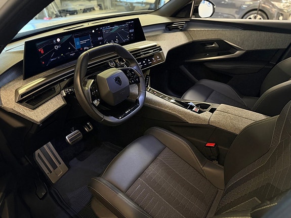 Peugeot 3008 4 of 5