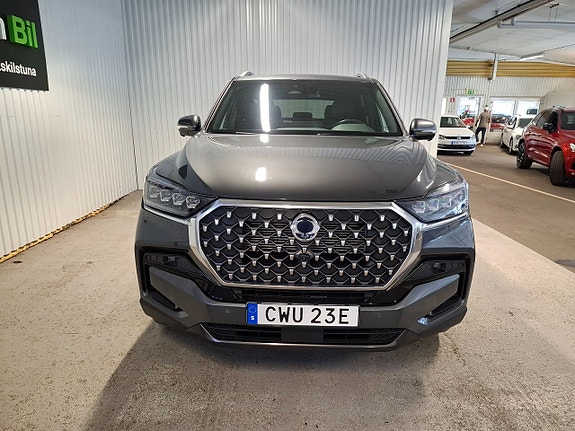 KGM Rexton 2 of 5