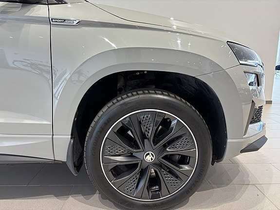 Skoda Karoq 3 of 5