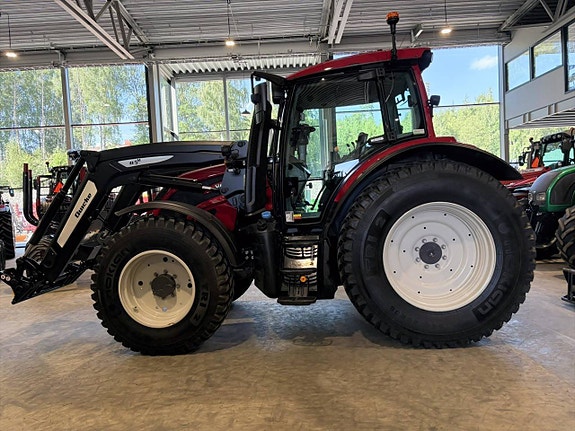 Valtra N155E Active / Frontlyft / Lastare / 419 timmar 9 of 11