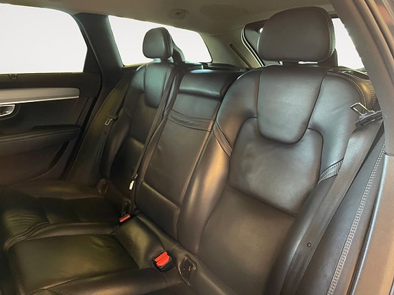 Volvo V90 14 of 26