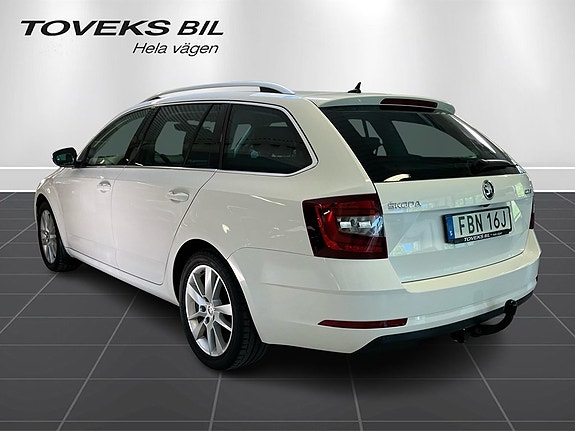 Skoda Octavia 5 of 5