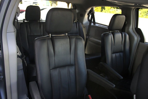 Lancia Voyager 13 of 20