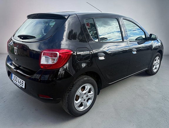 Dacia Sandero 4 of 5