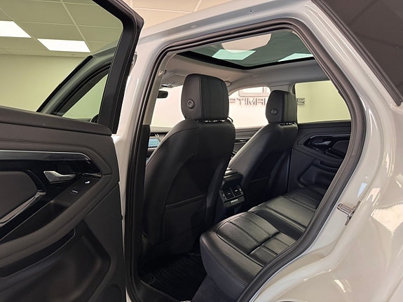 Land Rover Range Rover Evoque 14 of 17