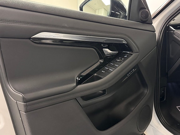 Land Rover Range Rover Evoque 12 of 17