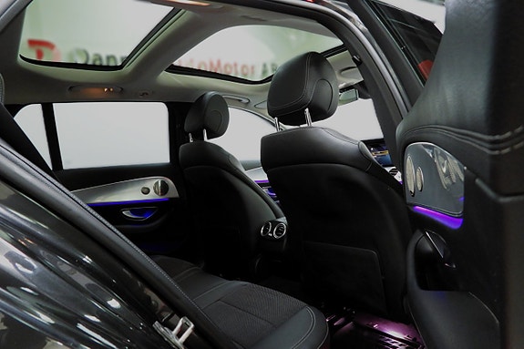 Mercedes-Benz E220 24 of 30