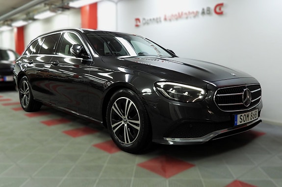 Mercedes-Benz E220 4 of 30