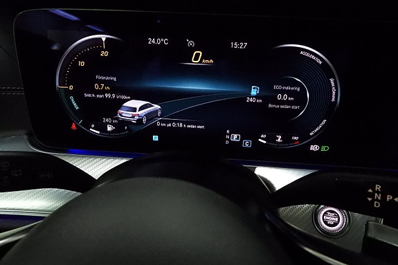 Mercedes-Benz E220 27 of 30