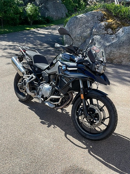 BMW F 750 GS 2 of 5