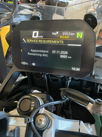 BMW F 750 GS 7 of 12