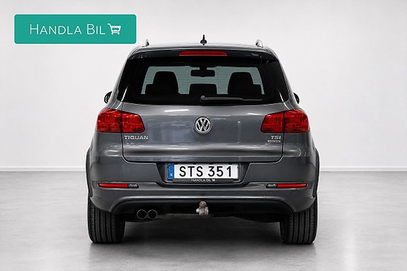 Volkswagen Tiguan 5 of 5