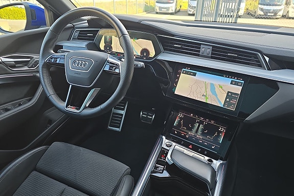 Audi Q8 18 of 26