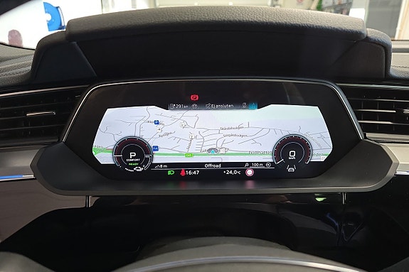 Audi Q8 13 of 26