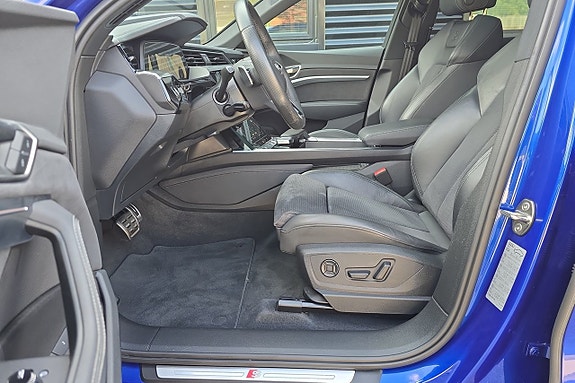 Audi Q8 21 of 26