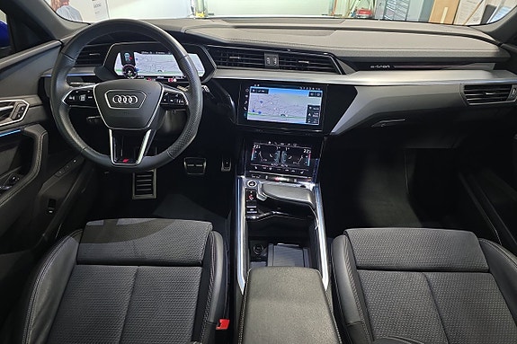 Audi Q8 12 of 26