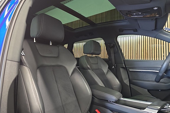 Audi Q8 9 of 26