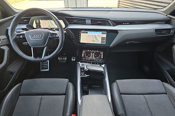 Audi Q8 20 of 26