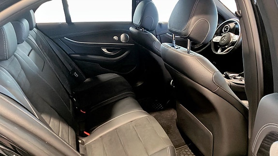 Mercedes-Benz E220 d 5 of 5
