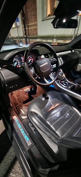 Land Rover Range Rover Evoque 3 of 5