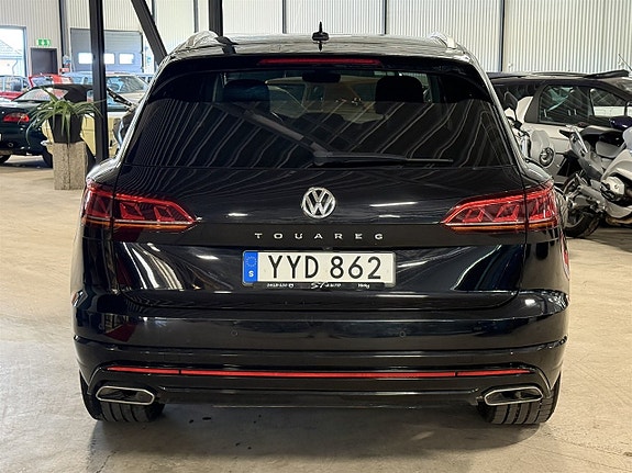 Volkswagen Touareg 4 of 5