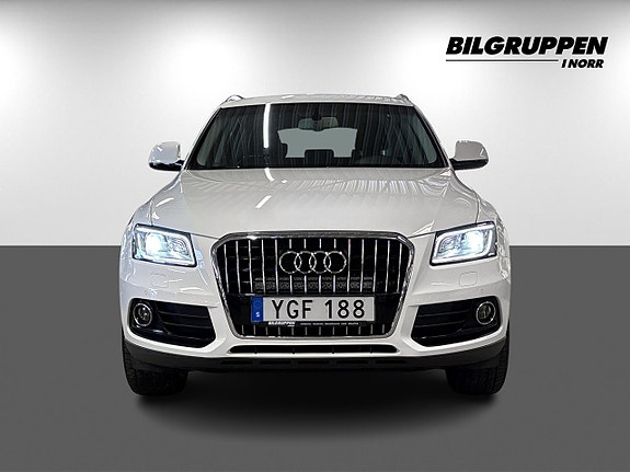 Audi Q5 2 of 5
