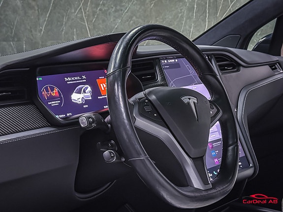 Tesla Model X 12 of 27